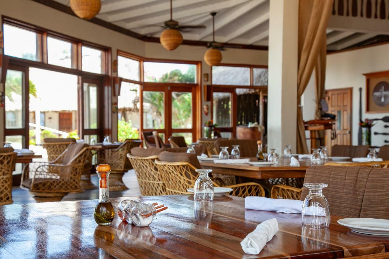 Almond Beach Resort At Jaguar Reef Hopkins Kültér fotó